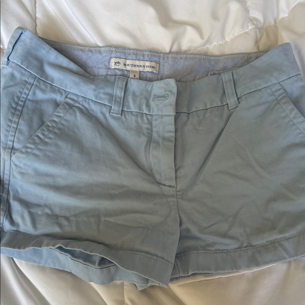Southern Tide Women's Pale Blue Chino Shorts